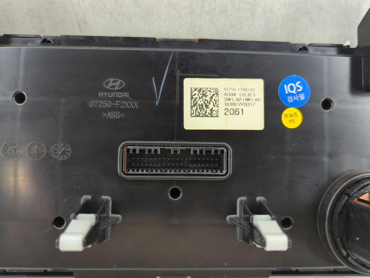2017 Hyundai Elantra Climate Control Module Temperature AC/Heater Replacement P/N:97250-F20614X 97250-F2XXX Fits OEM Used Au