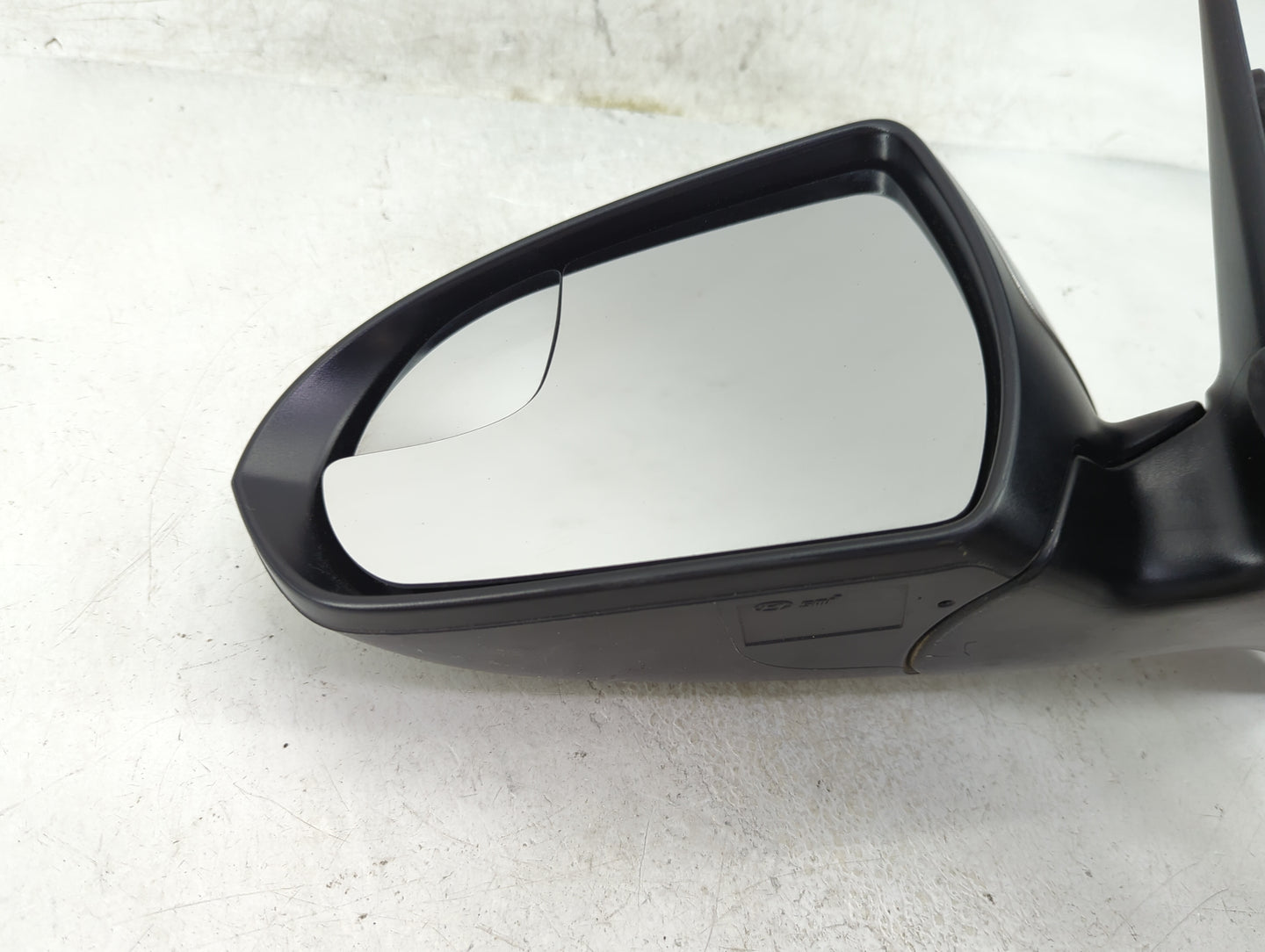 2017-2020 Hyundai Elantra Driver Left Side View Manual Door Mirror White - Oemusedautoparts1.com