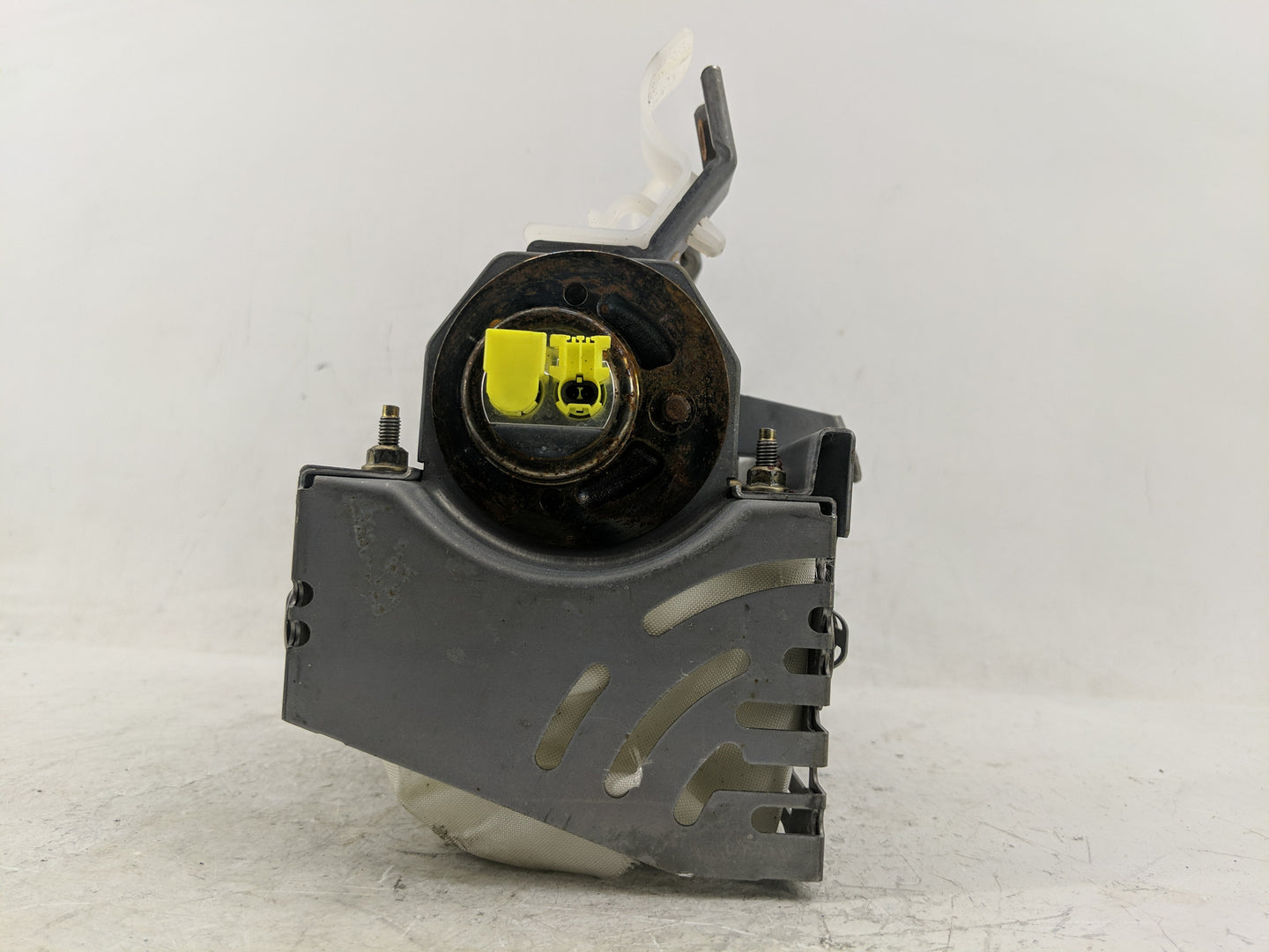 2017 Hyundai Elantra Gt Air Bag Driver Left Knee Oem 1226625 - Oemusedautoparts1.com
