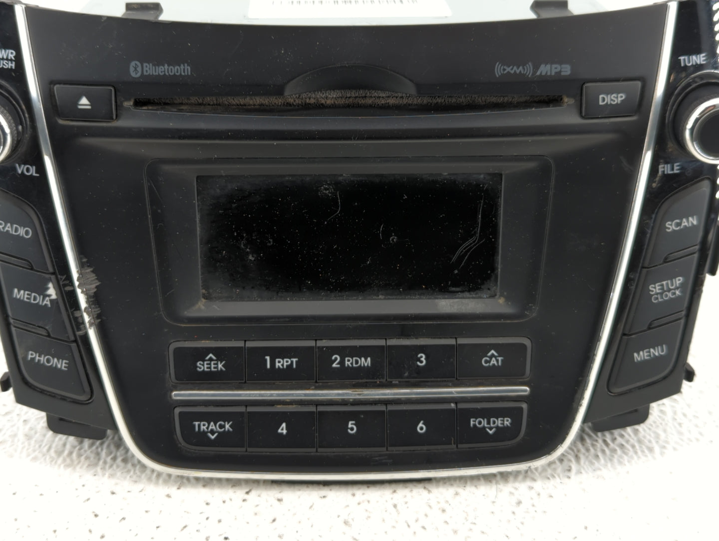 2016-2017 Hyundai Elantra Gt Am Fm Cd Player Radio Receiver - Oemusedautoparts1.com