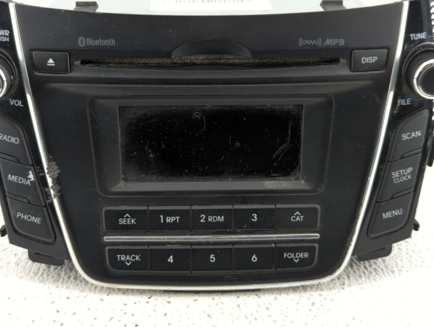 2016-2017 Hyundai Elantra Gt Am Fm Cd Player Radio Receiver - Oemusedautoparts1.com