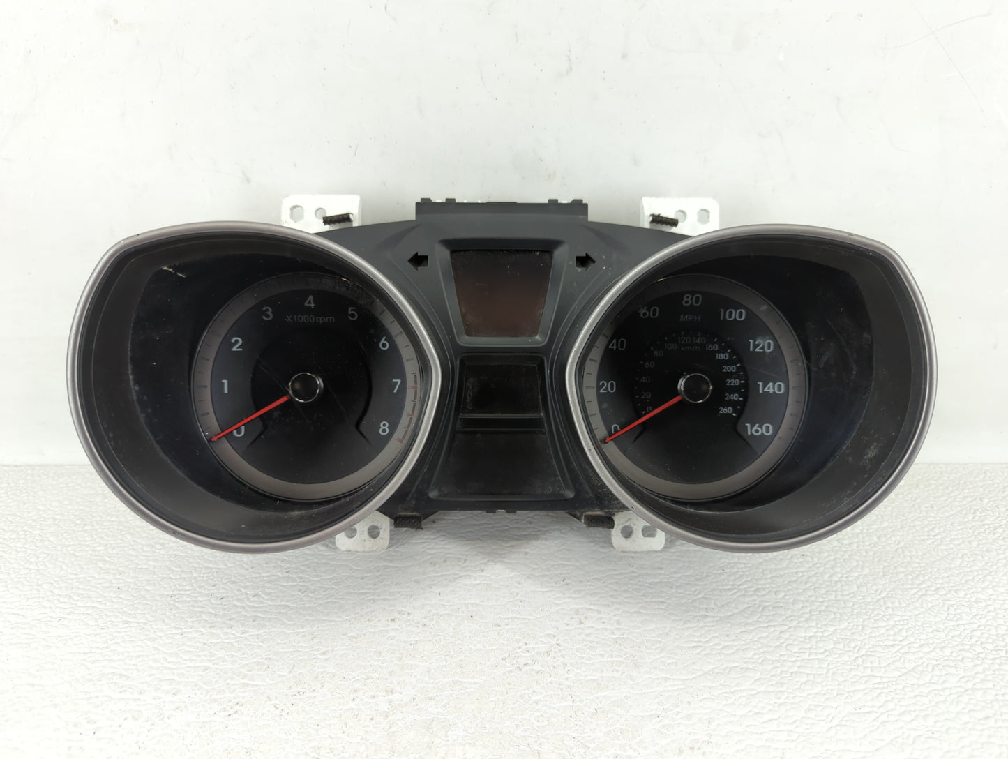 2016-2017 Hyundai Elantra Gt Instrument Cluster Speedometer Gauges P/N:94004-A5610 Fits Fits 2016 2017 OEM Used Auto Parts -