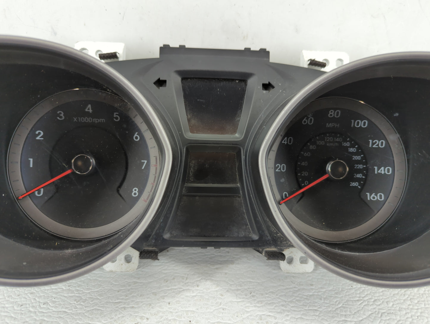 2016-2017 Hyundai Elantra Gt Instrument Cluster Speedometer Gauges P/N:94004-A5610 Fits Fits 2016 2017 OEM Used Auto Parts -
