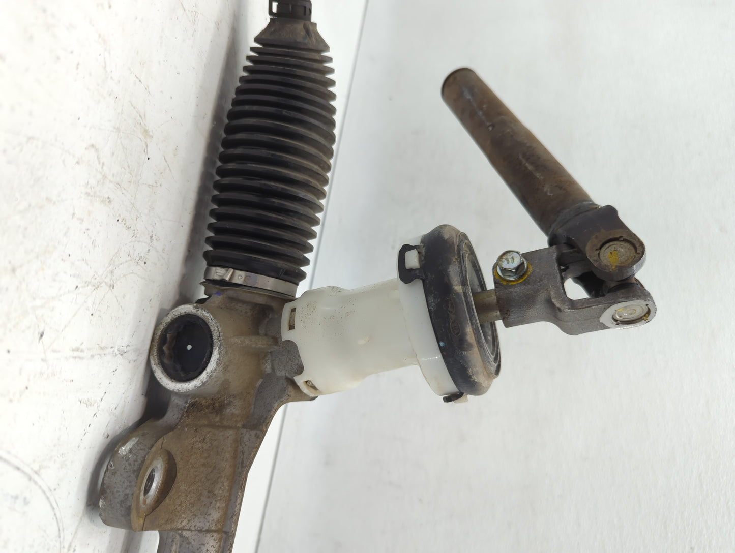 2013-2017 Hyundai Elantra Gt Rack and Pinion Steering Gear P/N:56500A5500 Fits Fits 2013 2014 2015 2016 2017 OEM Used Auto P