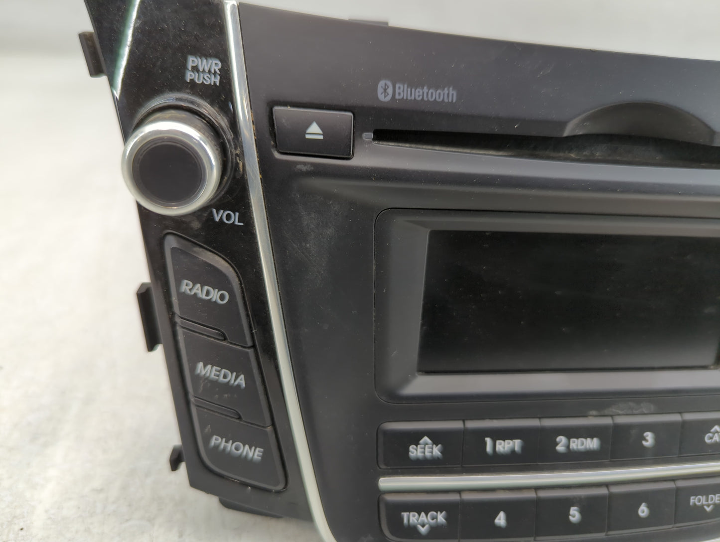 2016-2017 Hyundai Elantra Gt Radio AM FM Cd Player Receiver Replacement P/N:96170-A5260GU Fits Fits 2016 2017 OEM Used Auto 