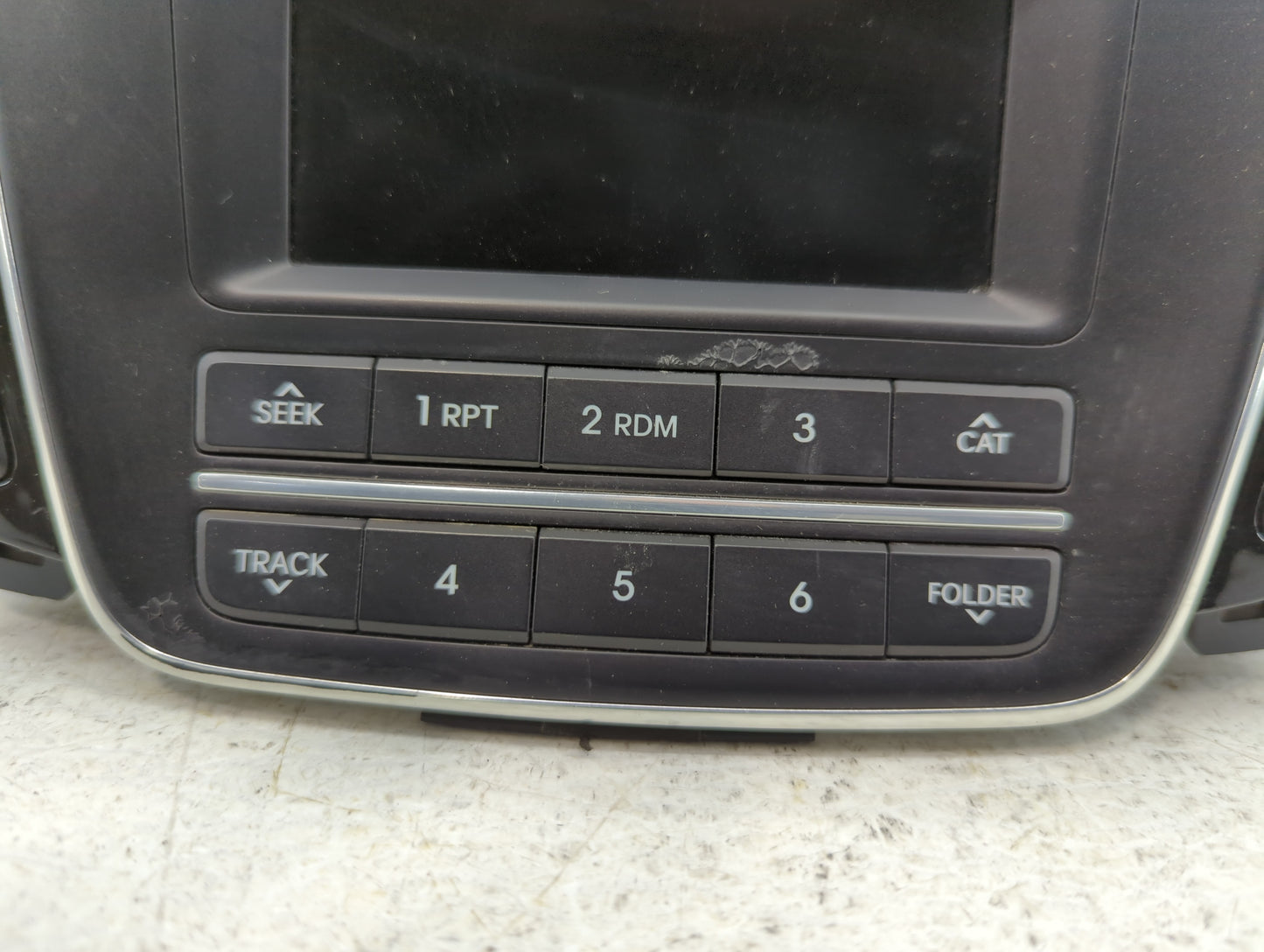 2016-2017 Hyundai Elantra Gt Radio AM FM Cd Player Receiver Replacement P/N:96170-A5260GU Fits Fits 2016 2017 OEM Used Auto 
