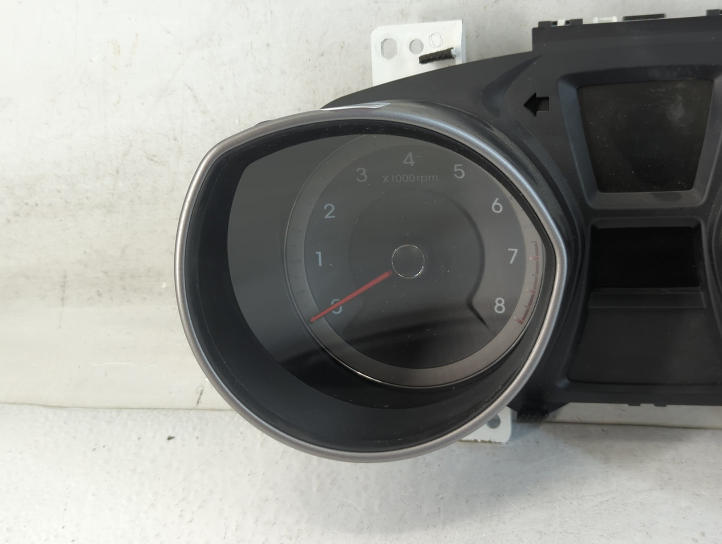 2016-2017 Hyundai Elantra Gt Instrument Cluster Speedometer Gauges P/N:94004-A5610 Fits Fits 2016 2017 OEM Used Auto Parts -