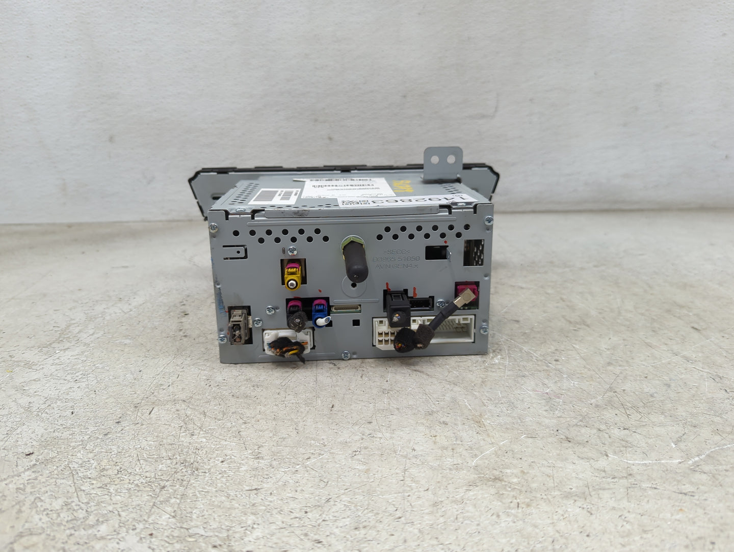 2017 Hyundai Genesis Radio AM FM Cd Player Receiver Replacement P/N:96560-B1ED04X AT240B1AN, TQ8-AT240B1AN Fits OEM Used Aut
