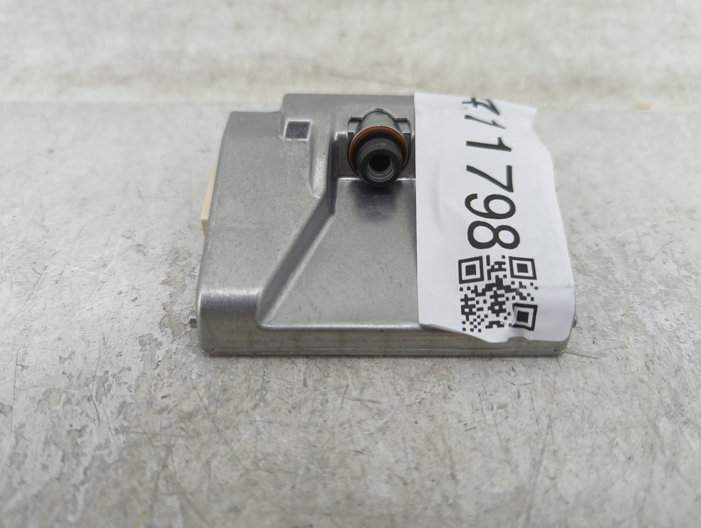 2017-2019 Hyundai Ioniq Back Up Sensor Backup Camera - Oemusedautoparts1.com