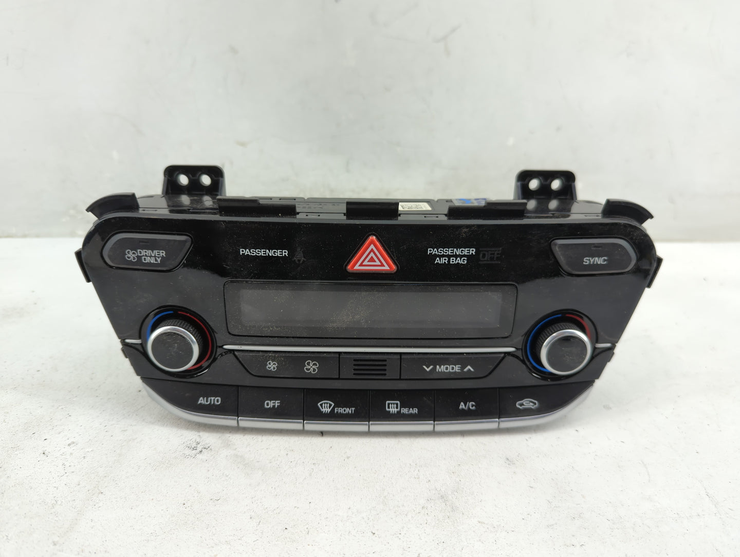 2017-2019 Hyundai Ioniq Climate Control Module Temperature AC/Heater Replacement P/N:97250-G2070WMP Fits Fits 2017 2018 2019