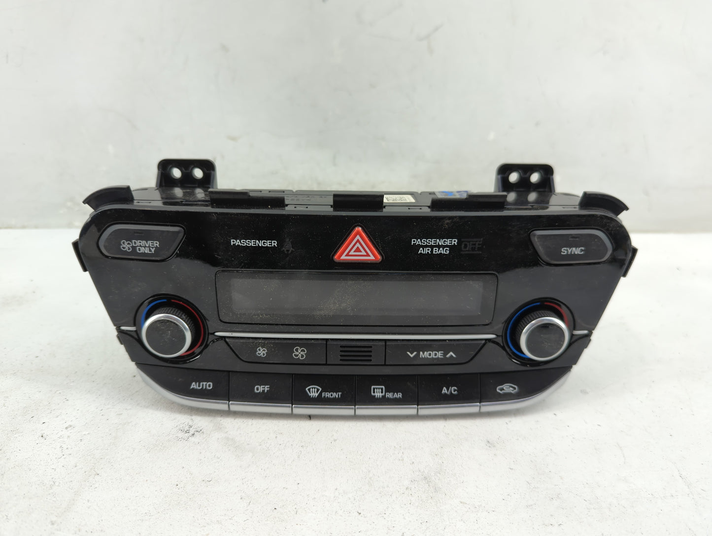 2017-2019 Hyundai Ioniq Climate Control Module Temperature AC/Heater Replacement P/N:97250-G2070WMP Fits Fits 2017 2018 2019