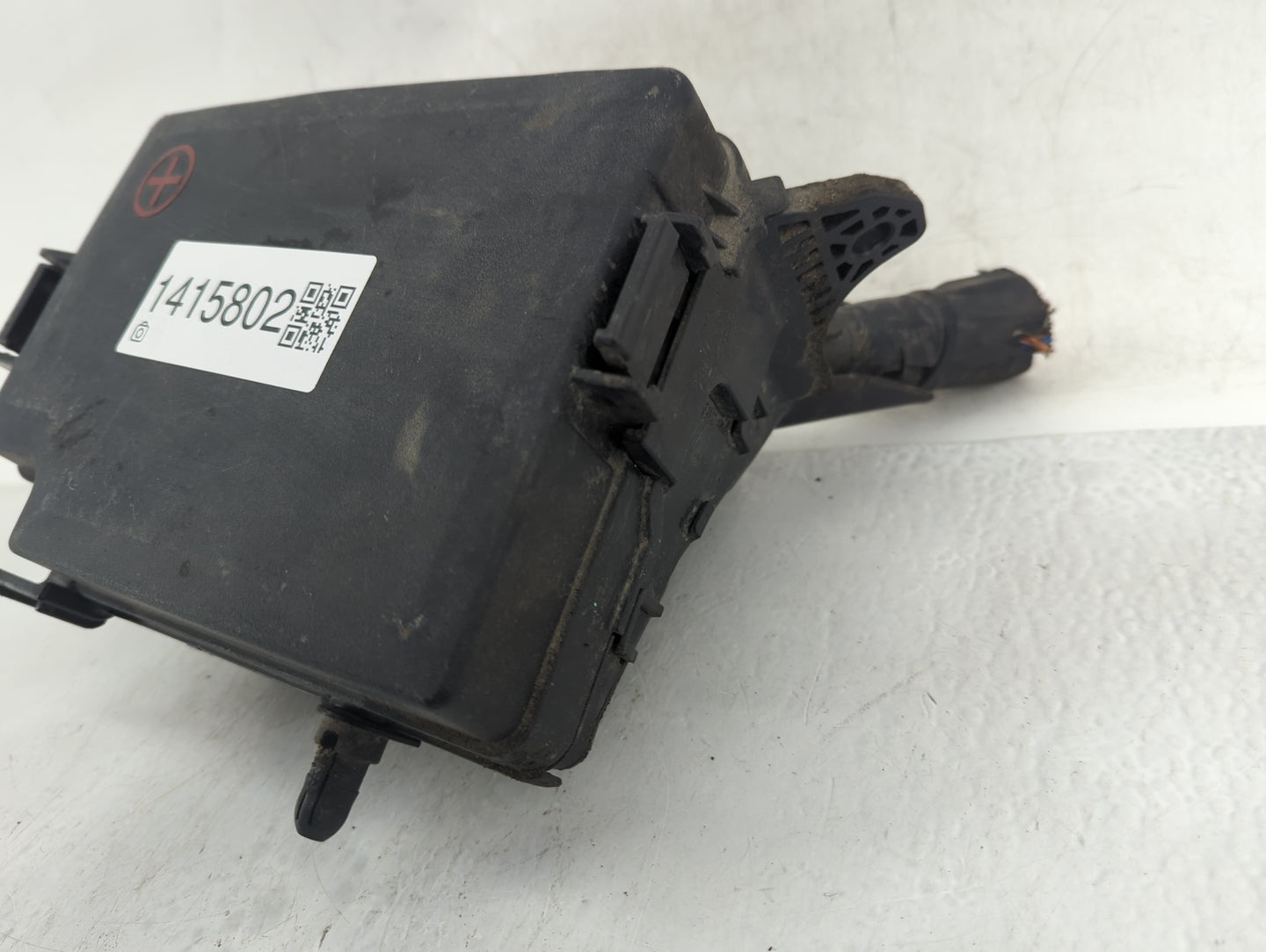 2017-2018 Hyundai Ioniq Fusebox Fuse Box Panel Relay Module Fits Fits 2017 2018 OEM Used Auto Parts - Oemusedautoparts1.com