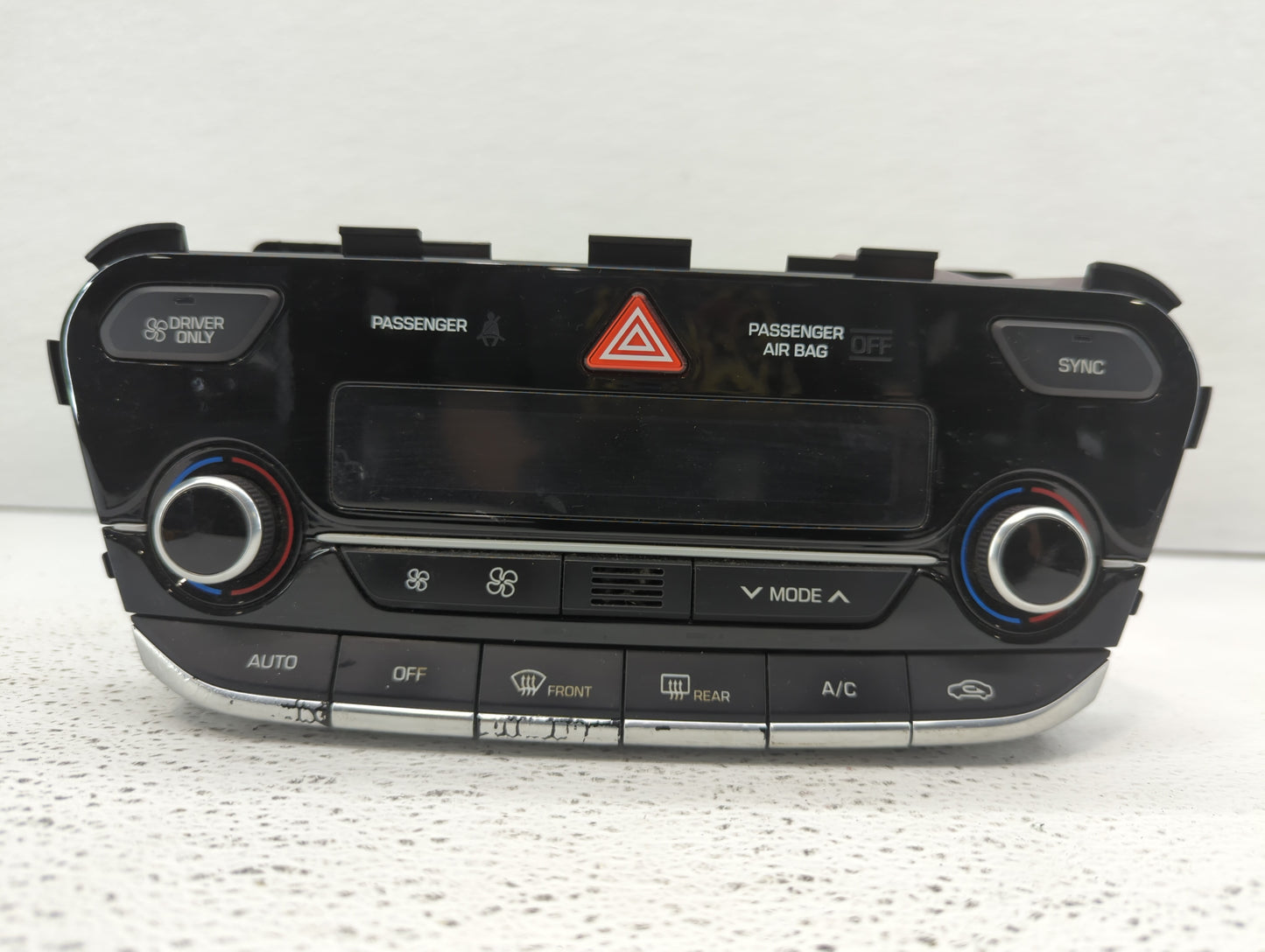 2017-2019 Hyundai Ioniq Climate Control Module Temperature AC/Heater Replacement P/N:97250-G2070WMP 97250-G2070 Fits OEM Use