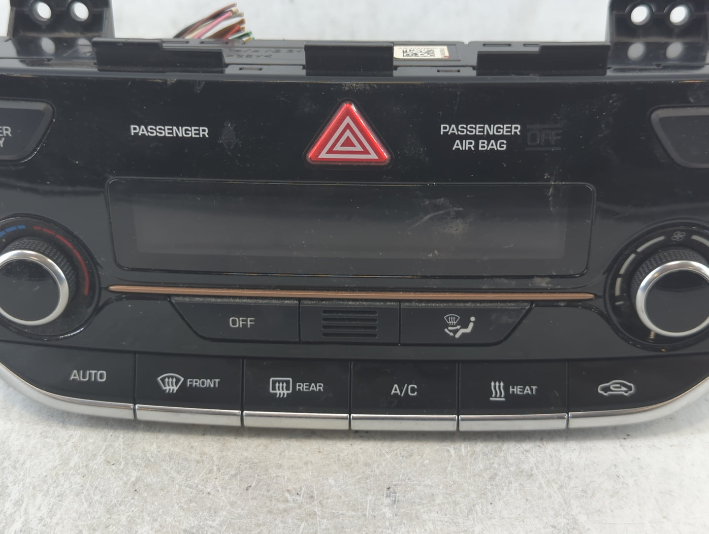 2017-2019 Hyundai Ioniq Climate Control Module Temperature AC/Heater Replacement P/N:97250-G7100TKB Fits Fits 2017 2018 2019