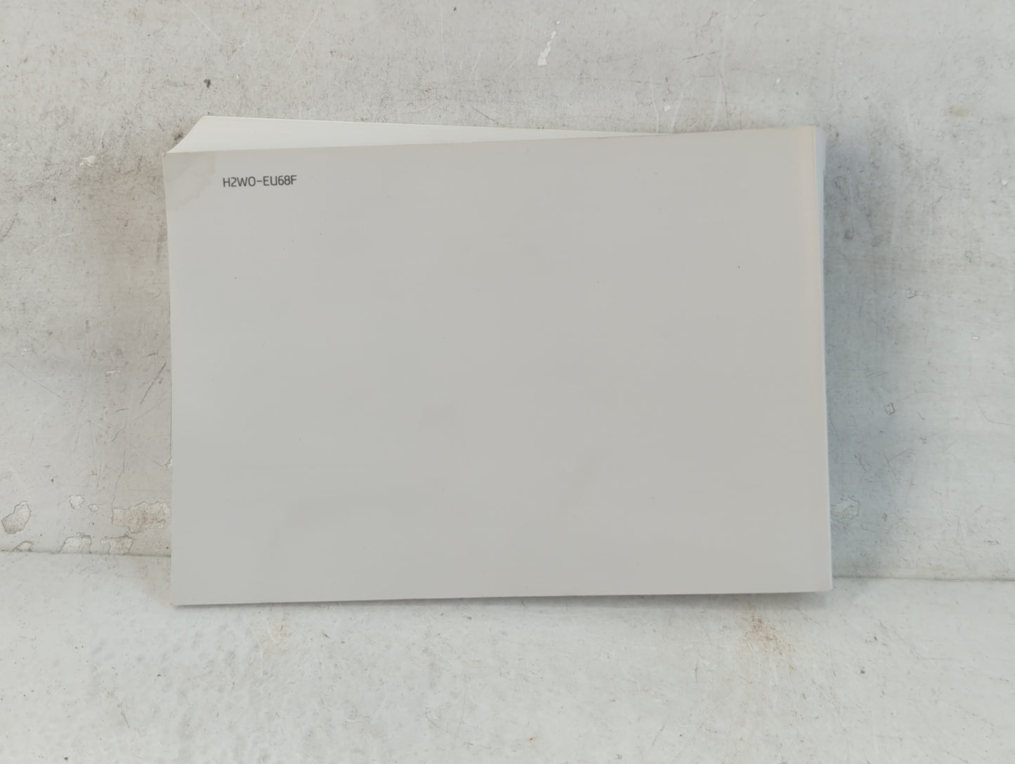 2017 Hyundai Santa Fe Owners Manual Book Guide P/N:H2W0-EU68F OEM Used Auto Parts - Oemusedautoparts1.com