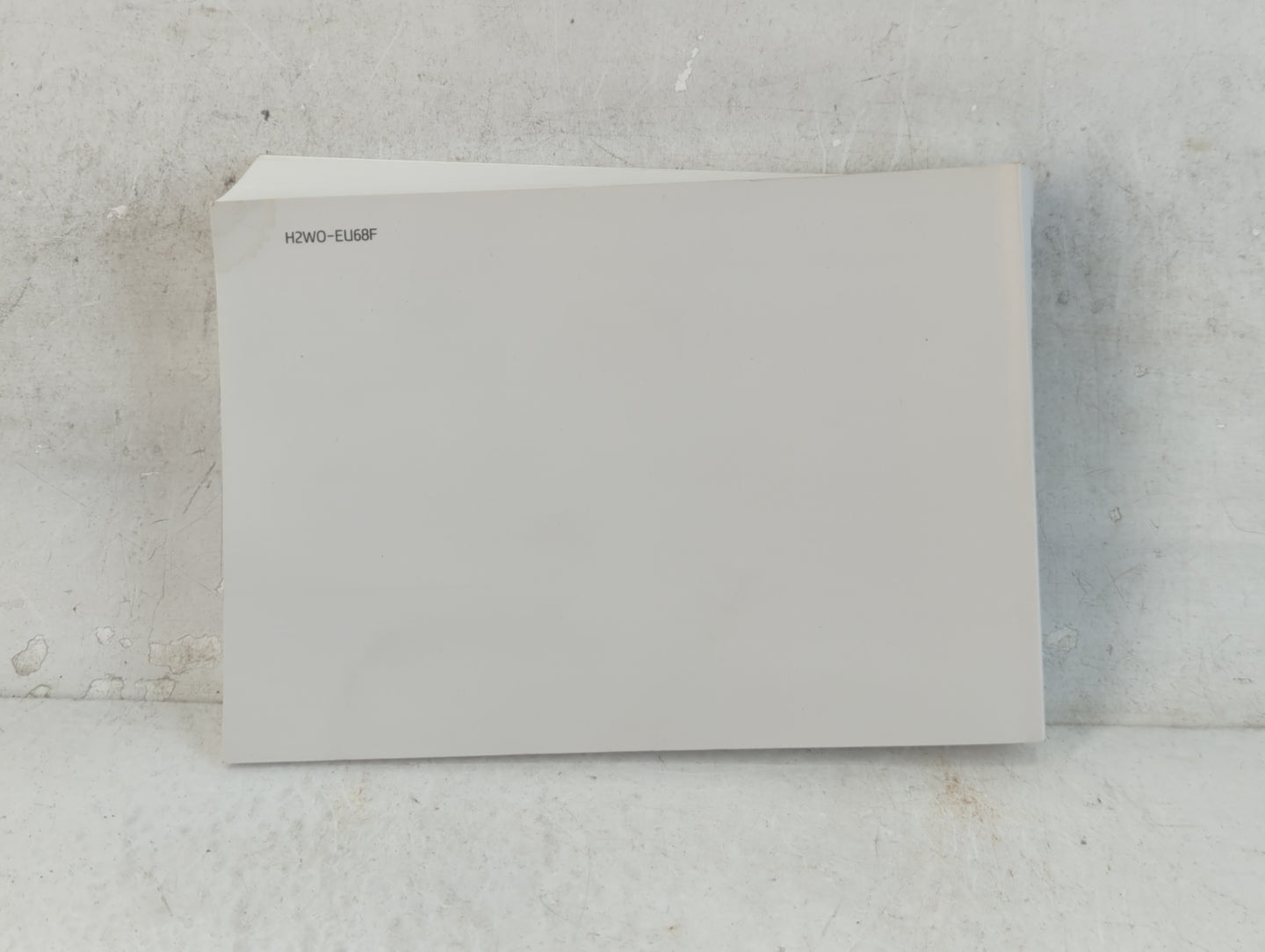 2017 Hyundai Santa Fe Owners Manual Book Guide P/N:H2W0-EU68F OEM Used Auto Parts - Oemusedautoparts1.com