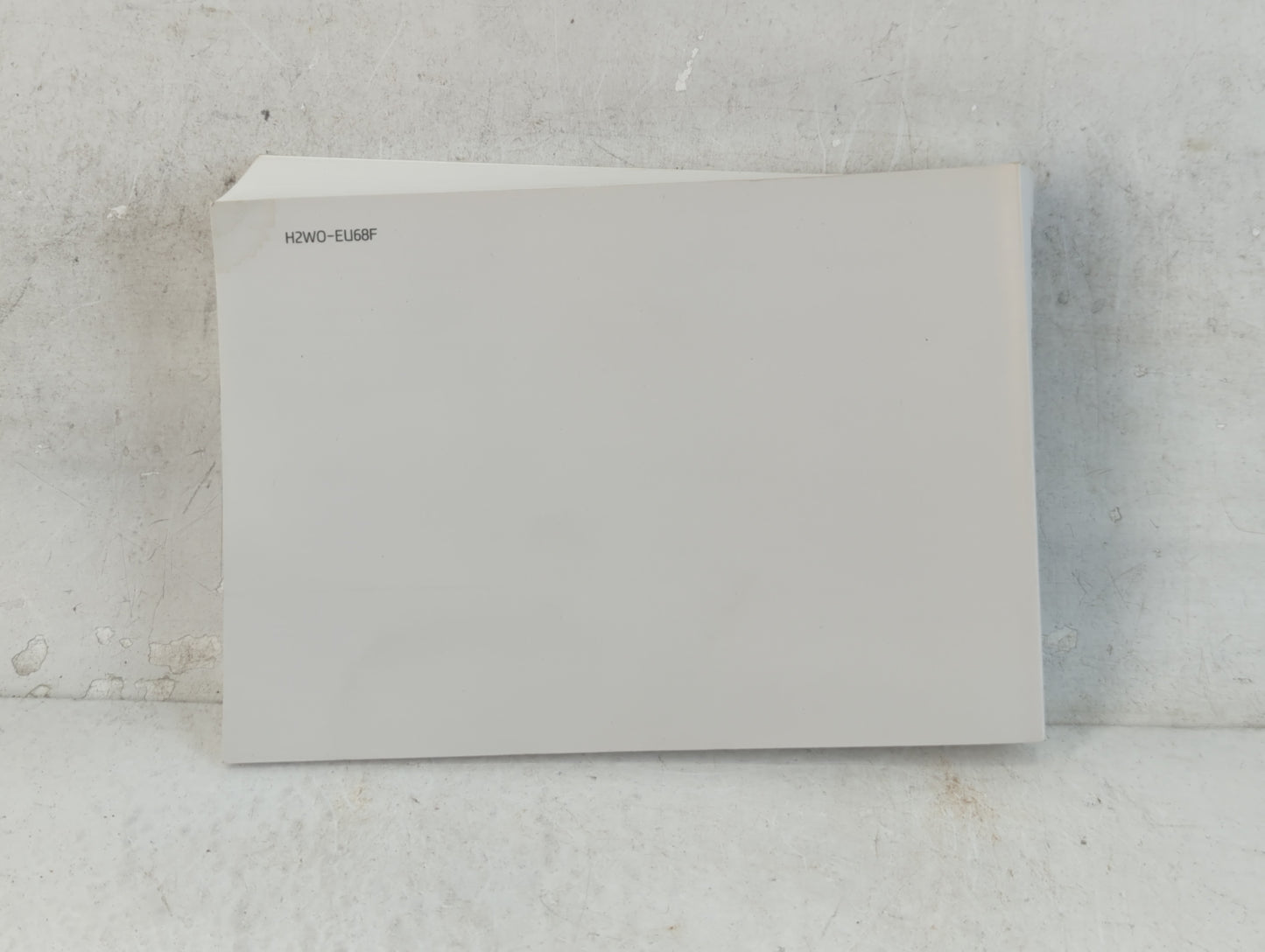 2017 Hyundai Santa Fe Owners Manual Book Guide P/N:H2W0-EU68F OEM Used Auto Parts - Oemusedautoparts1.com