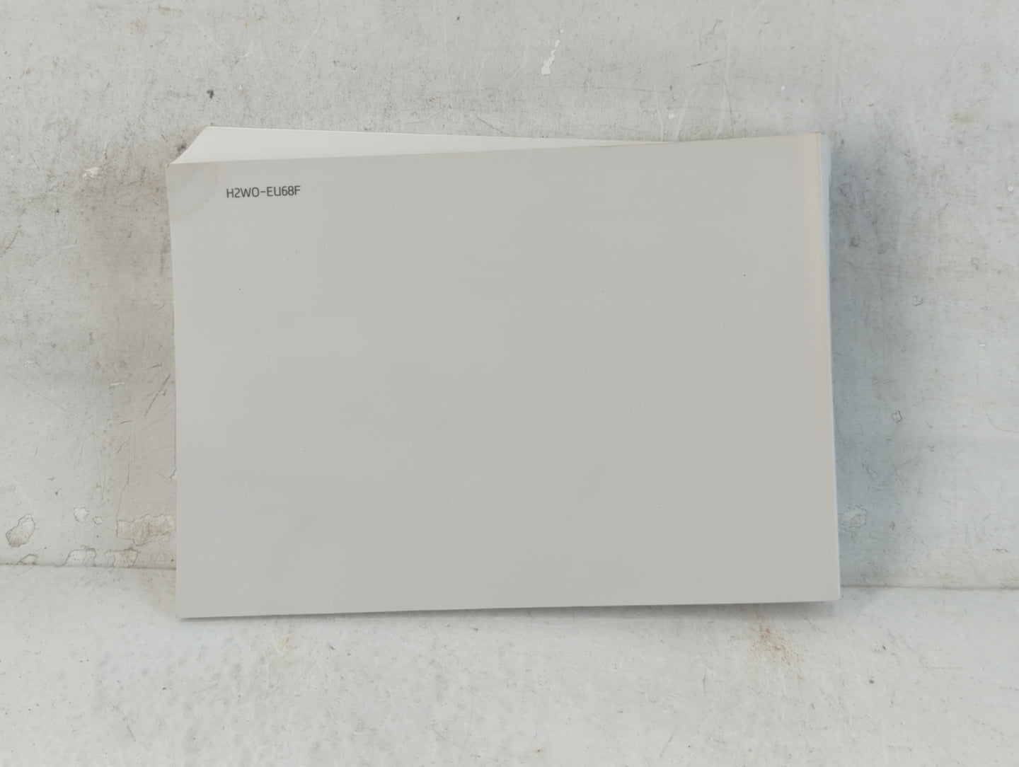 2017 Hyundai Santa Fe Owners Manual Book Guide P/N:H2W0-EU68F OEM Used Auto Parts - Oemusedautoparts1.com