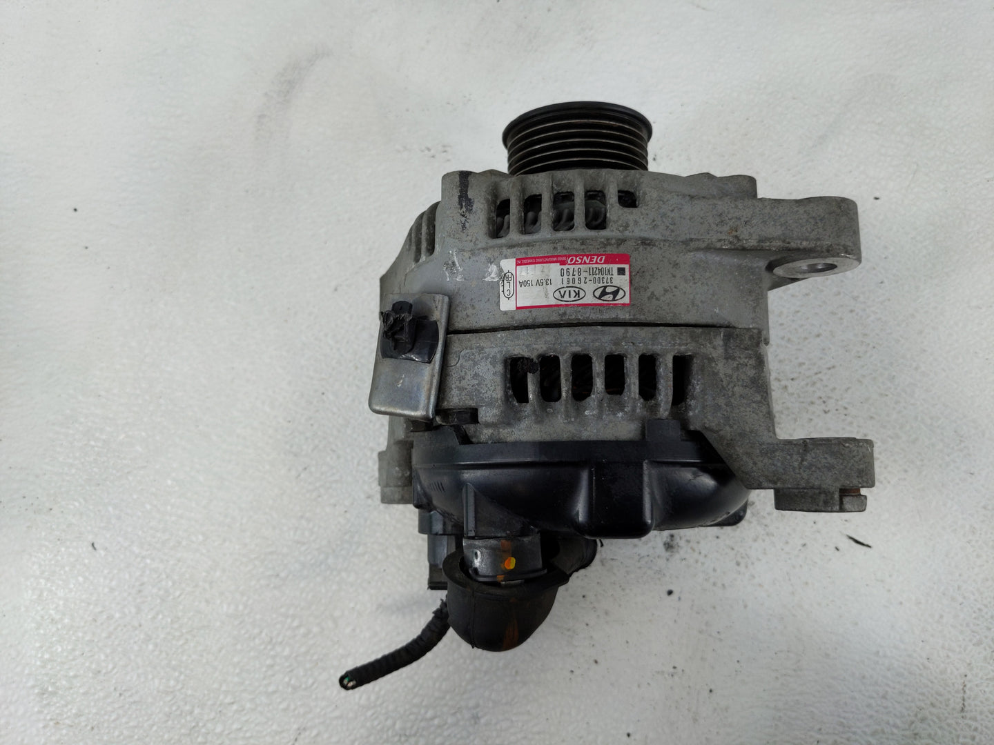 2019-2020 Hyundai Santa Fe Alternator Replacement Generator Charging Assembly Engine OEM P/N:37300-2G061 Fits OEM Used Auto 