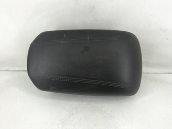 compare product 2017-2018 Hyundai Santa Fe Center Console Armrest Cover Lid Fits Fits 2017 2018 OEM Used Auto Parts