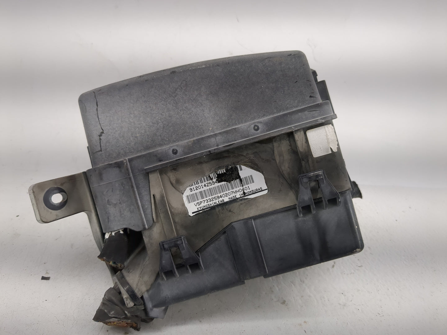 2017 Hyundai Santa Fe Fusebox Fuse Box Panel Relay Module Fits OEM Used Auto Parts - Oemusedautoparts1.com