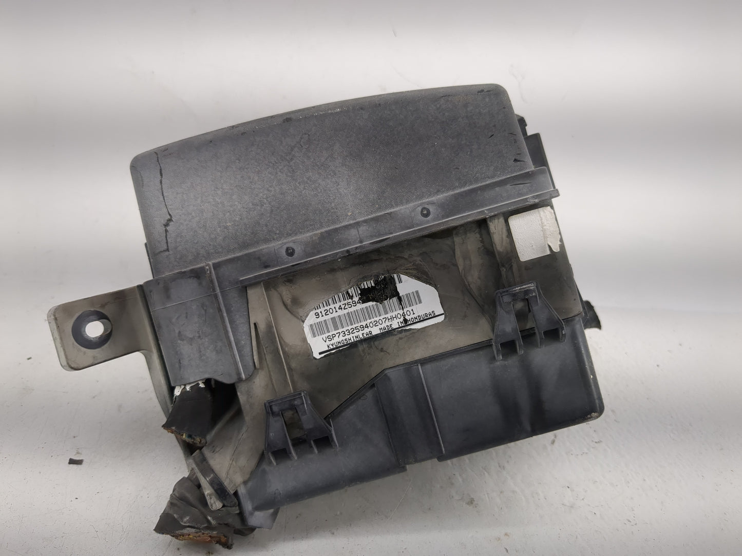 2017 Hyundai Santa Fe Fusebox Fuse Box Panel Relay Module Fits OEM Used Auto Parts - Oemusedautoparts1.com