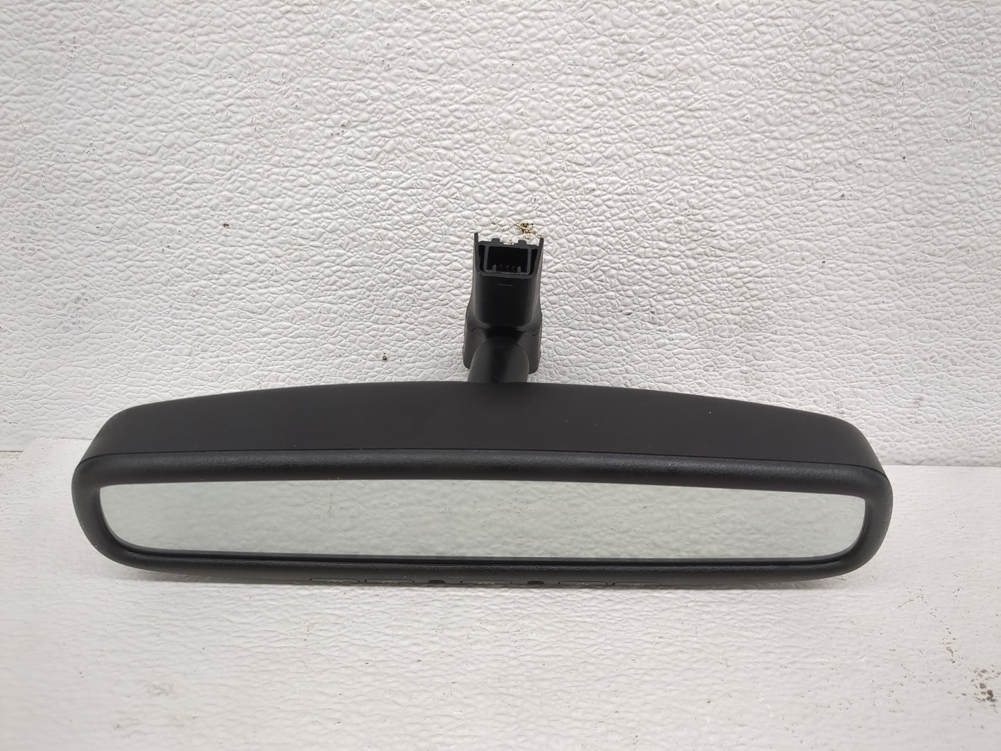 2015-2019 Hyundai Santa Fe Interior Rear View Mirror Replacement OEM P/N:E11028008 Fits OEM Used Auto Parts - Oemusedautopar