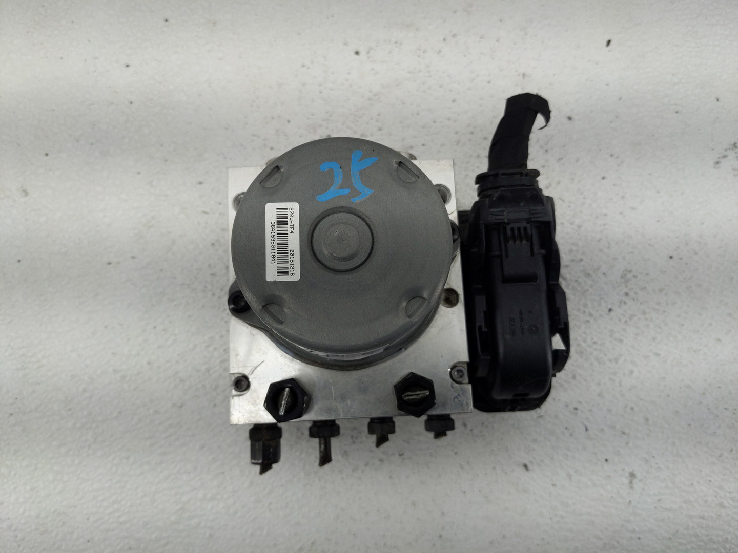 2017-2018 Hyundai Santa Fe ABS Pump Control Module Replacement P/N:BE6003S403 Fits Fits 2017 2018 OEM Used Auto Parts - Oemu