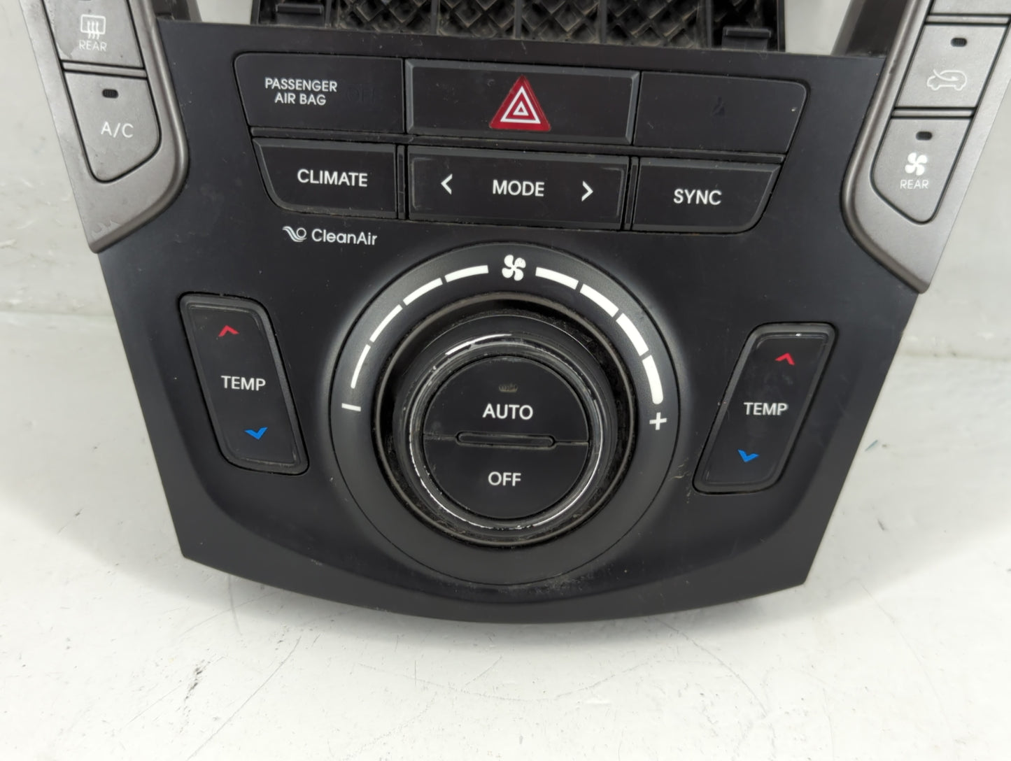 2017-2018 Hyundai Santa Fe Climate Control Module Temperature AC/Heater Replacement P/N:97250-4ZXXX 97250-2WXXX Fits OEM Use