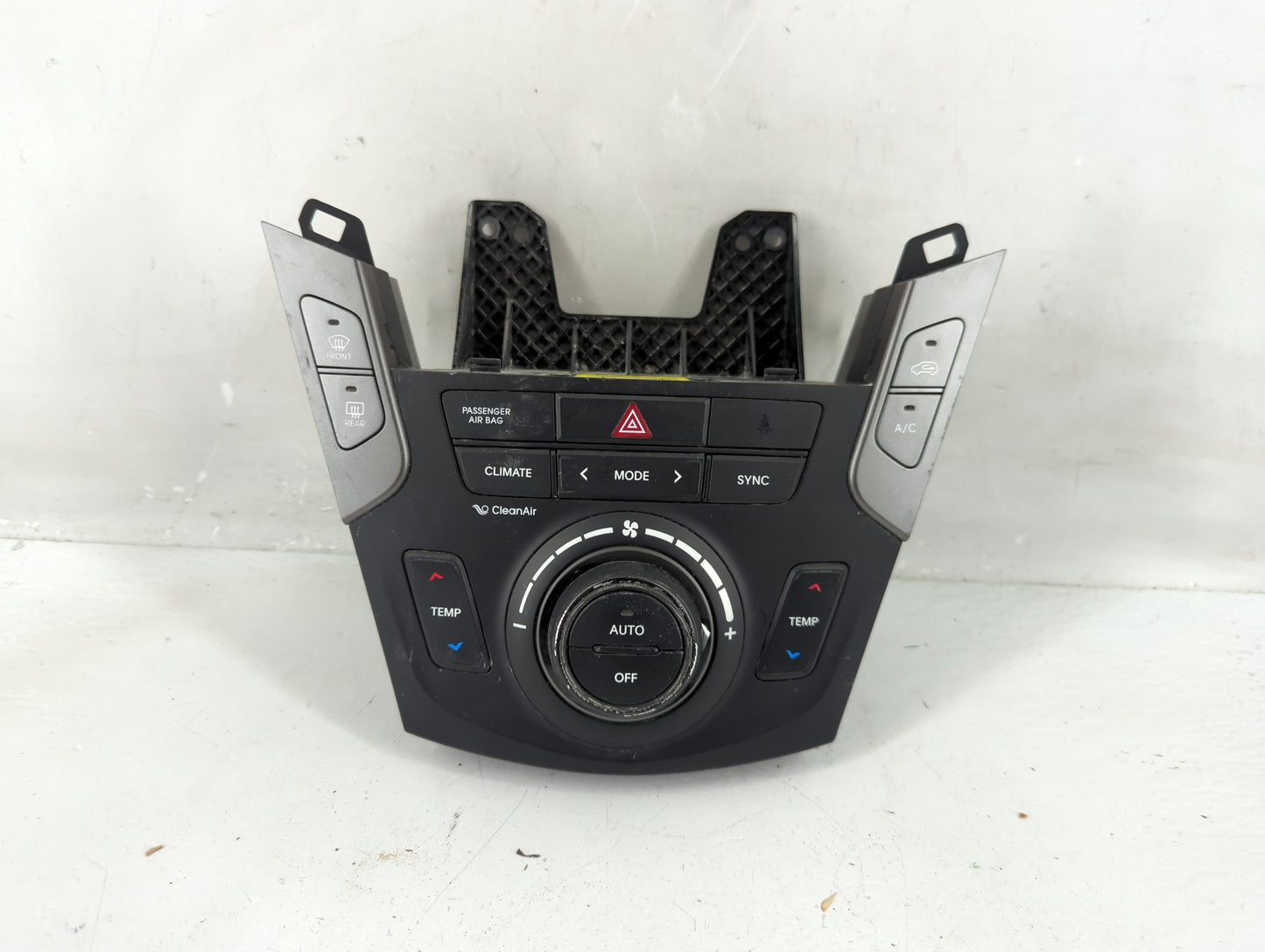 2017-2018 Hyundai Santa Fe Climate Control Module Temperature AC/Heater Replacement P/N:97250-4ZXXX 97250-2WXXX Fits OEM Use