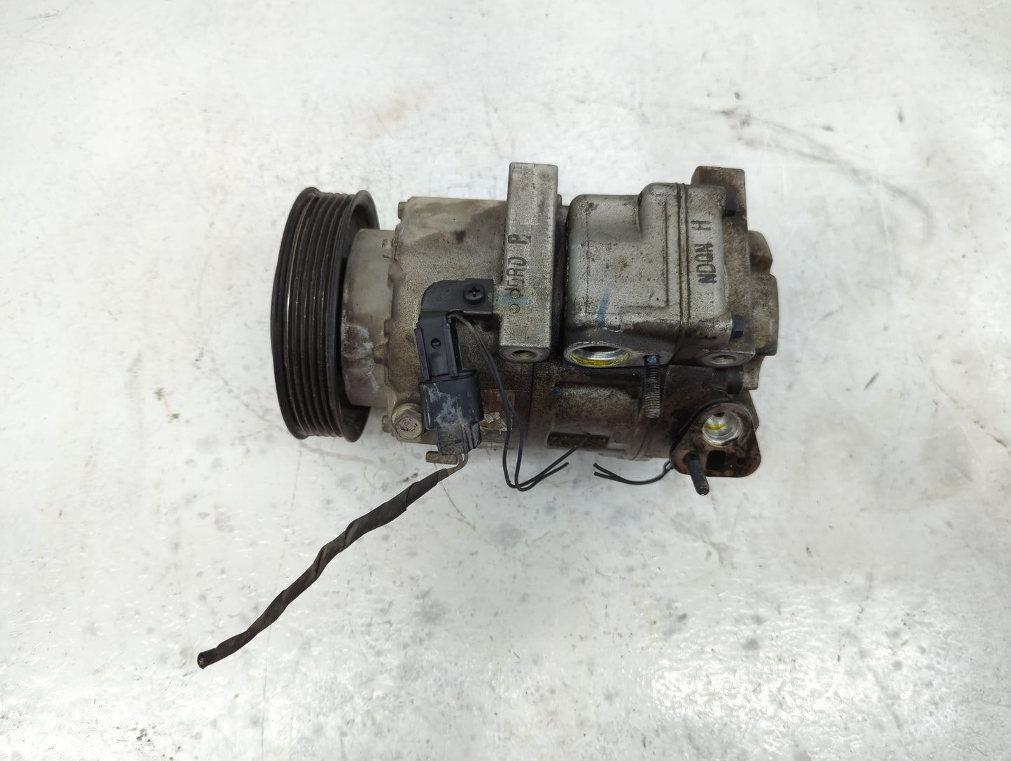 2015-2018 Hyundai Santa Fe Air Conditioning A/c Ac Compressor Oem - Oemusedautoparts1.com