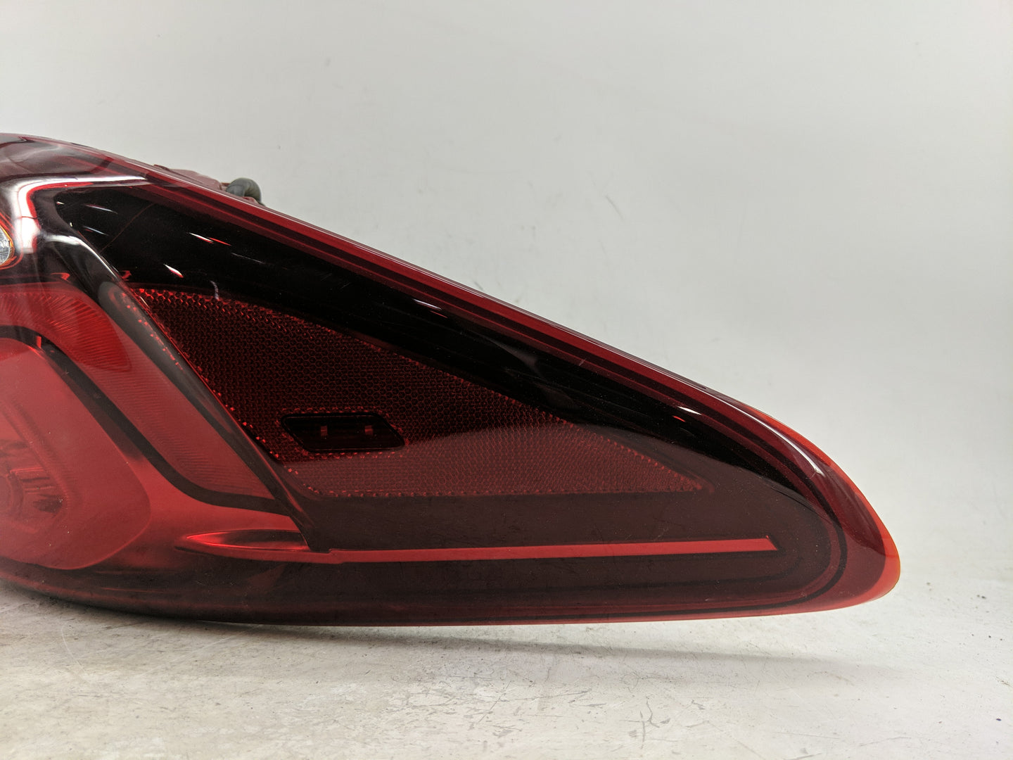 2017-2018 Hyundai Santa Fe Tail Light Assembly Driver Left OEM Fits Fits 2017 2018 OEM Used Auto Parts - Oemusedautoparts1.c