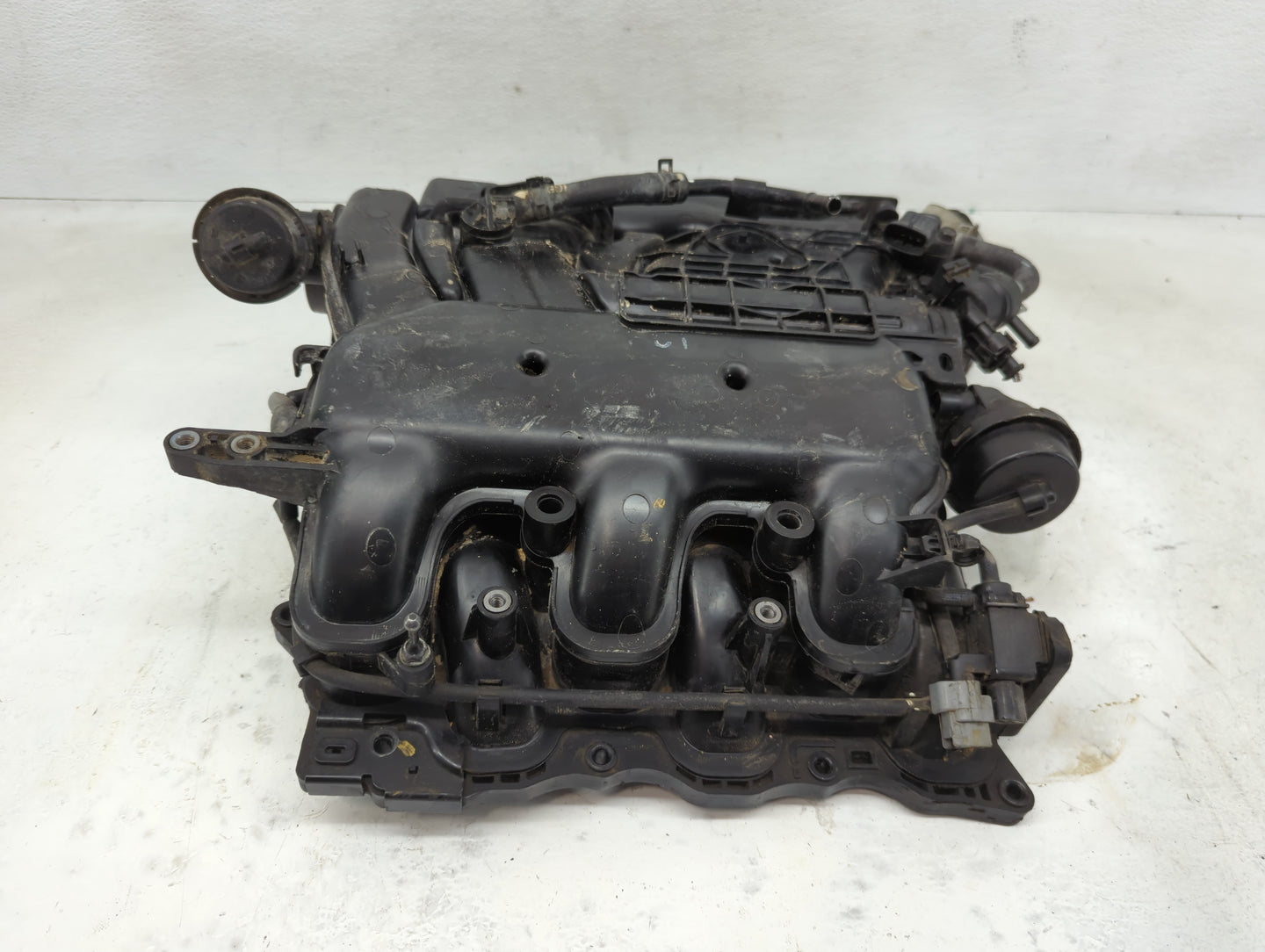 2013-2018 Hyundai Santa Fe Air Intake Manifold P/N:29200-3CFC1 Fits Fits 2012 2013 2014 2015 2016 2017 2018 2019 2020 2021 2