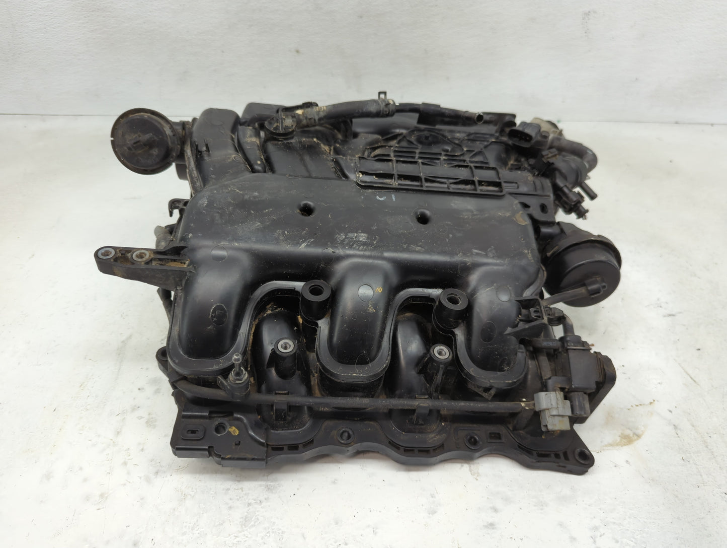 2013-2018 Hyundai Santa Fe Air Intake Manifold P/N:29200-3CFC1 Fits Fits 2012 2013 2014 2015 2016 2017 2018 2019 2020 2021 2