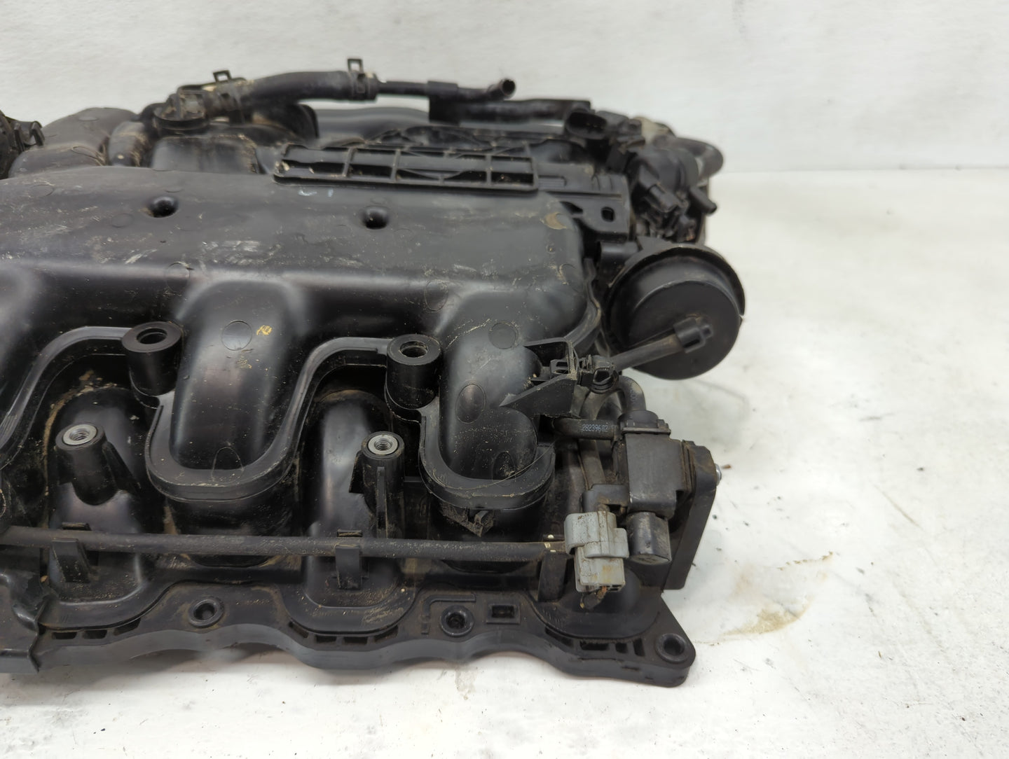 2013-2018 Hyundai Santa Fe Air Intake Manifold P/N:29200-3CFC1 Fits Fits 2012 2013 2014 2015 2016 2017 2018 2019 2020 2021 2