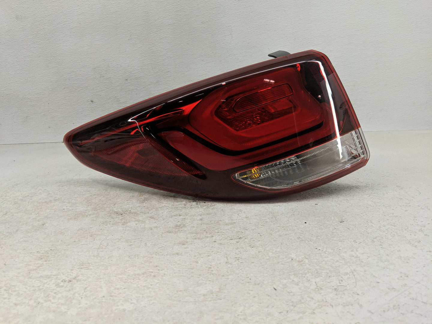 2017-2018 Hyundai Santa Fe Tail Light Assembly Driver Left OEM Fits Fits 2017 2018 OEM Used Auto Parts - Oemusedautoparts1.c