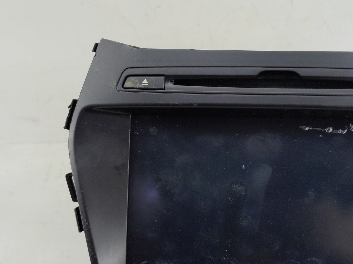 2017-2018 Hyundai Santa Fe Radio AM FM Cd Player Receiver Replacement P/N:96560-B8511NN5 Fits Fits 2017 2018 OEM Used Auto P