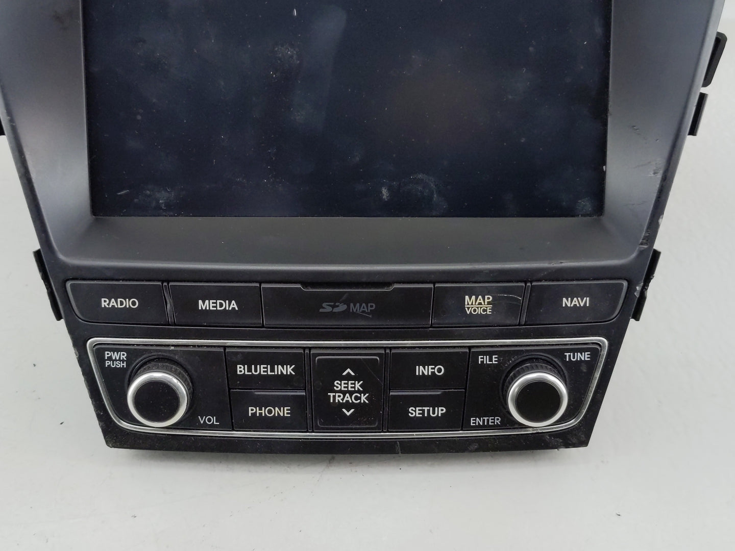 2017-2018 Hyundai Santa Fe Radio AM FM Cd Player Receiver Replacement P/N:96560-B8511NN5 Fits Fits 2017 2018 OEM Used Auto P