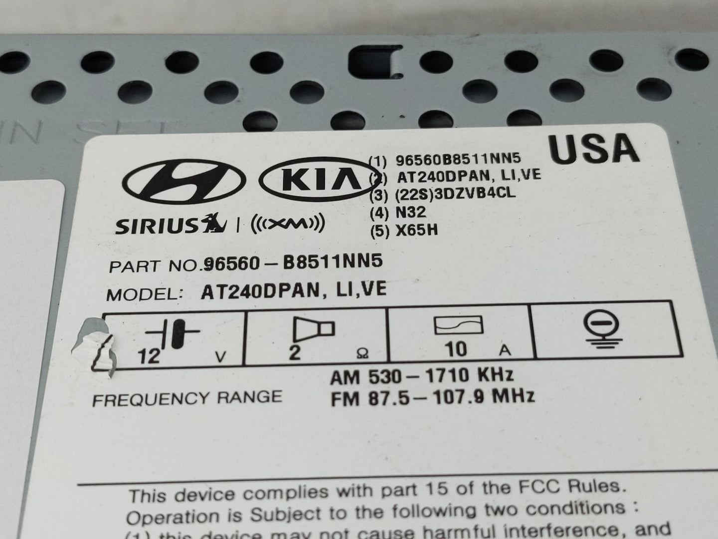 2017-2018 Hyundai Santa Fe Radio AM FM Cd Player Receiver Replacement P/N:96560-B8511NN5 Fits Fits 2017 2018 OEM Used Auto P