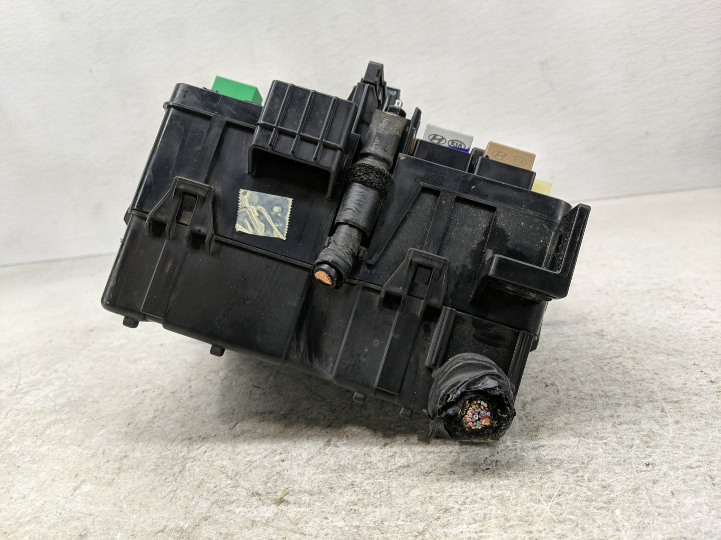 2017 Hyundai Santa Fe Fusebox Fuse Box Panel Relay Module P/N:91941-4Z020QQH Fits OEM Used Auto Parts - Oemusedautoparts1.co
