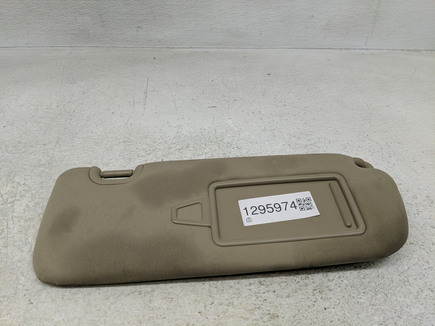 2013-2019 Hyundai Santa Fe Sun Visor Shade Replacement Passenger Right Mirror Fits Fits 2013 2014 2015 2016 2017 2018 2019 O