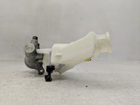 2013-2019 Hyundai Santa Fe Brake Master Cylinder 1302304 - Oemusedautoparts1.com