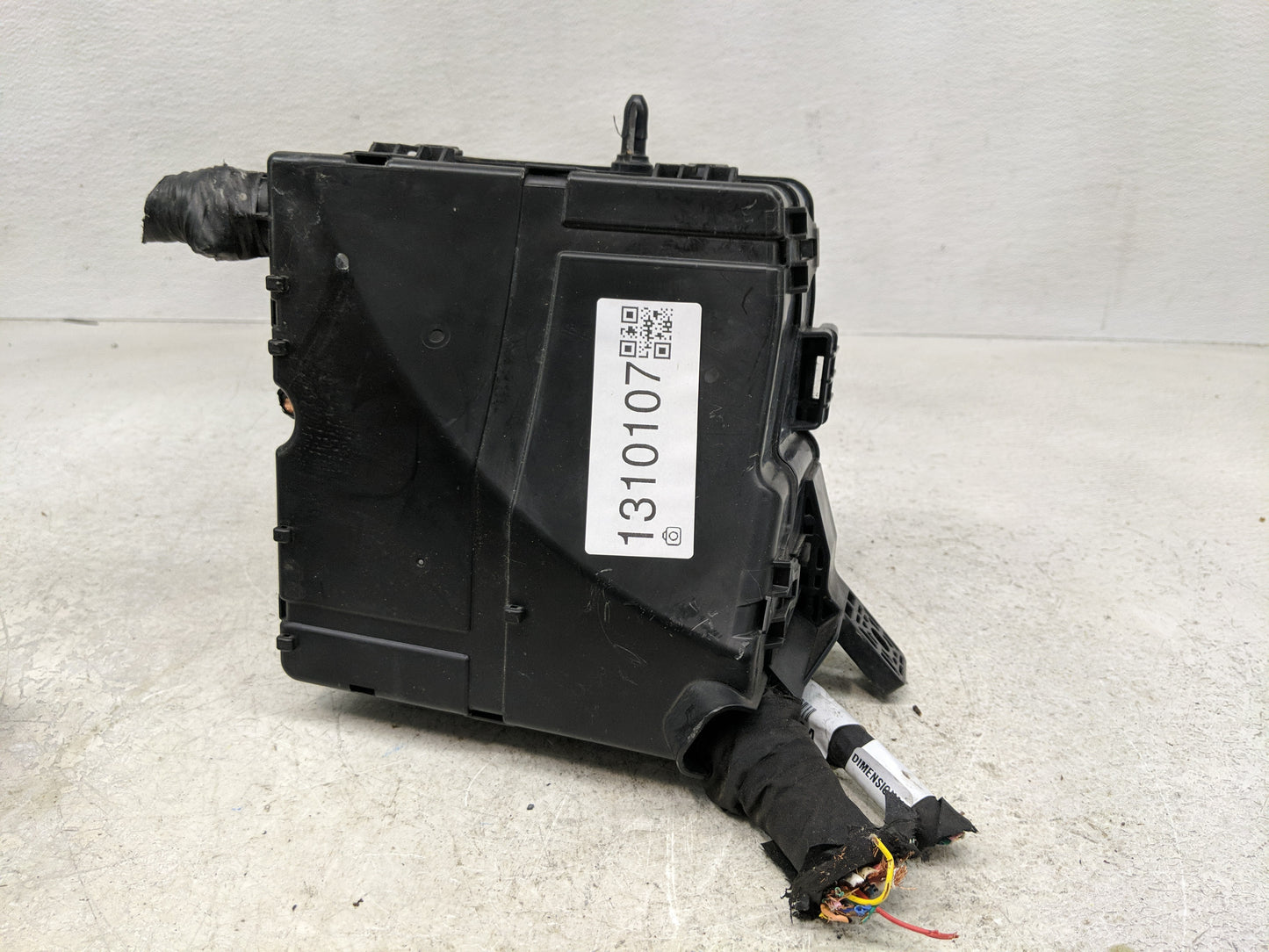 2017 Hyundai Santa Fe Fusebox Fuse Box Panel Relay Module P/N:91951-2W100 Fits OEM Used Auto Parts - Oemusedautoparts1.com
