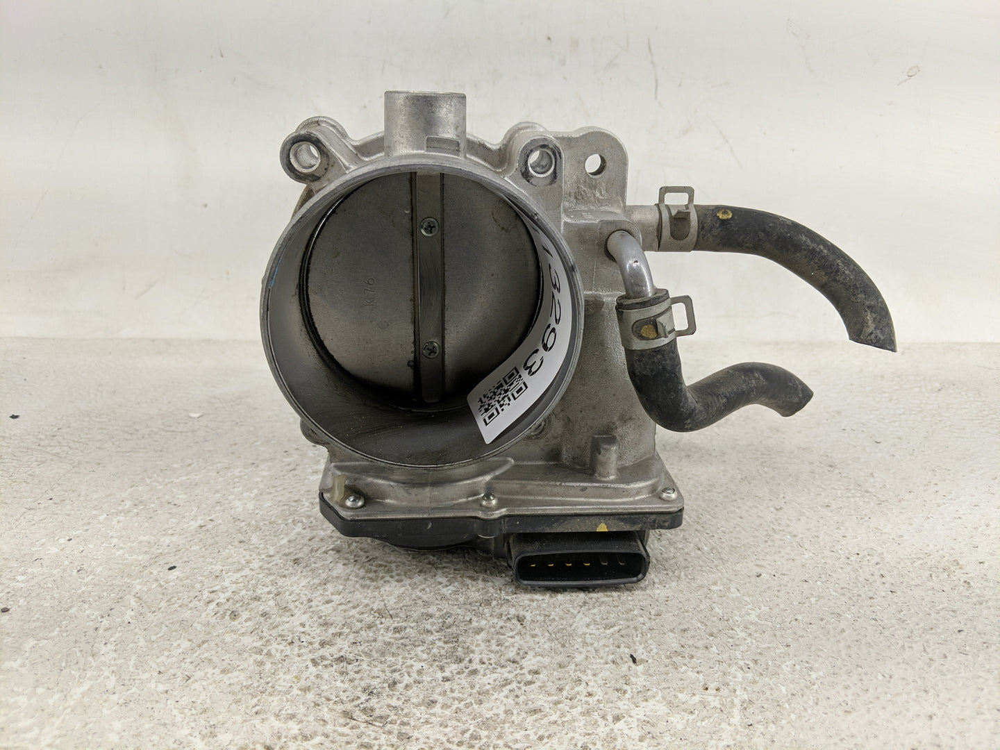 2013-2018 Hyundai Santa Fe Throttle Body P/N:35100-3CAA0 Fits Fits 2012 2013 2014 2015 2016 2017 2018 OEM Used Auto Parts - 