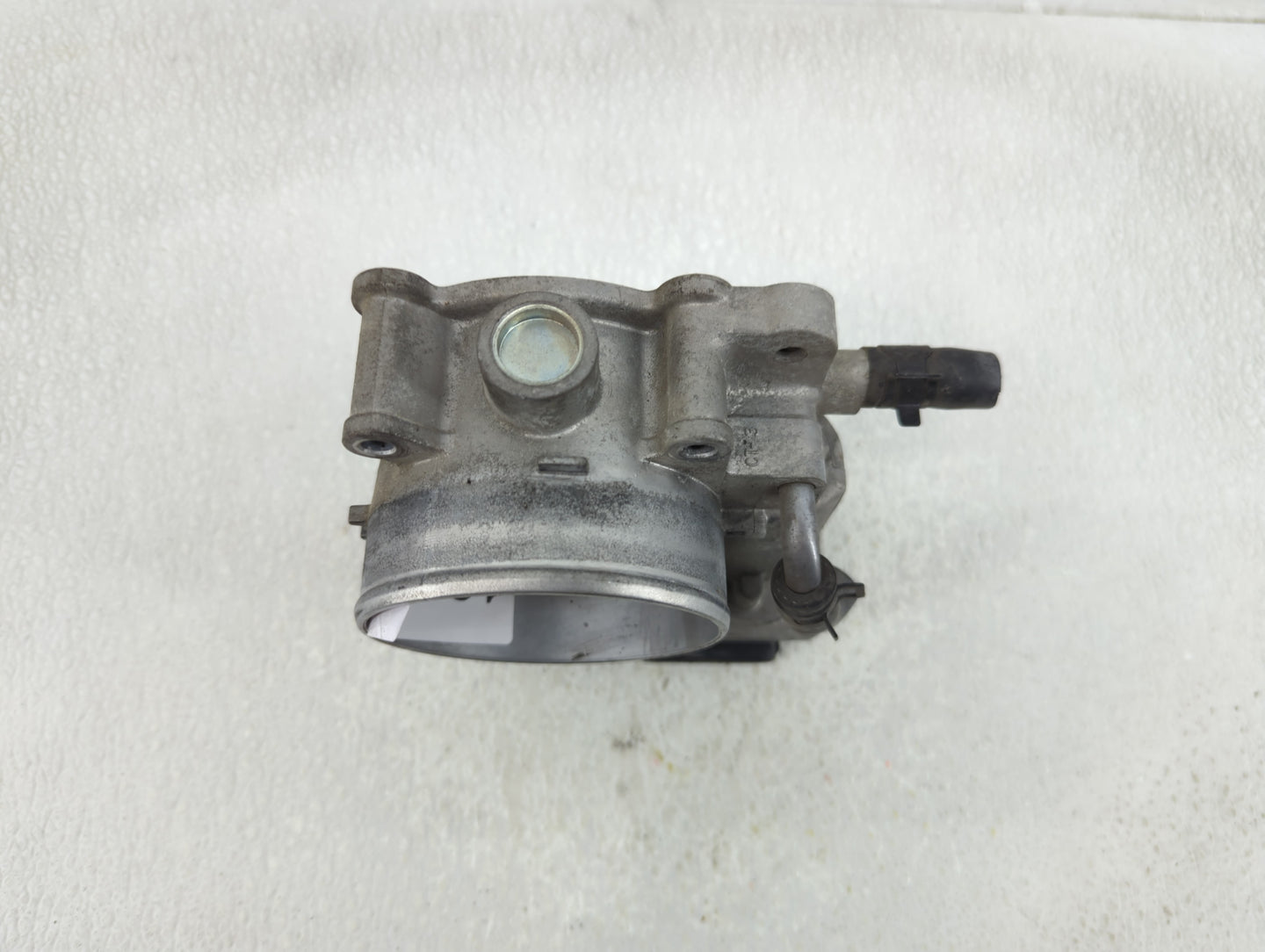 2013-2018 Hyundai Santa Fe Throttle Body P/N:35100-3CAA0 Fits Fits 2012 2013 2014 2015 2016 2017 2018 OEM Used Auto Parts - 