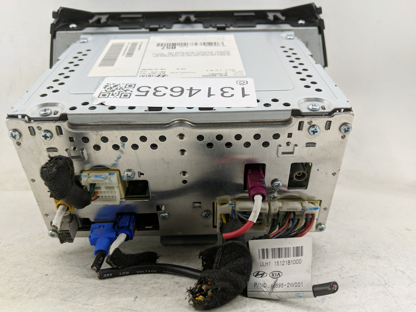 2017-2018 Hyundai Santa Fe Radio AM FM Cd Player Receiver Replacement P/N:96160-B8000NN5 Fits Fits 2017 2018 OEM Used Auto P