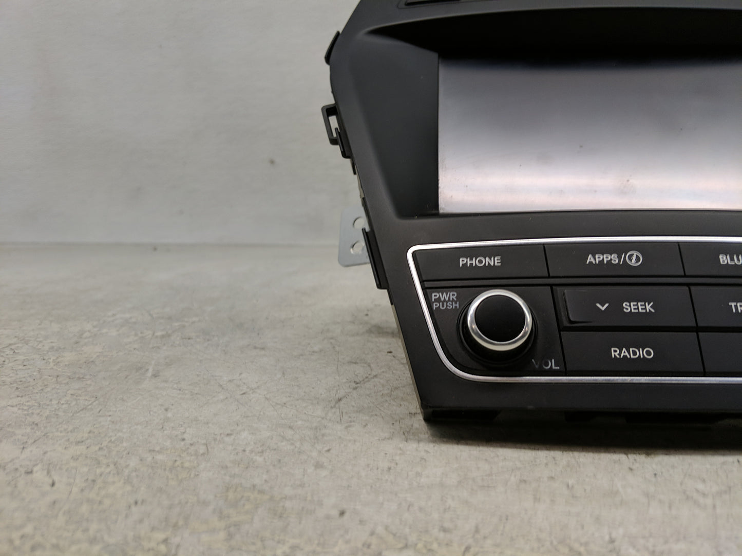 2017-2018 Hyundai Santa Fe Radio AM FM Cd Player Receiver Replacement Fits Fits 2017 2018 OEM Used Auto Parts - Oemusedautop