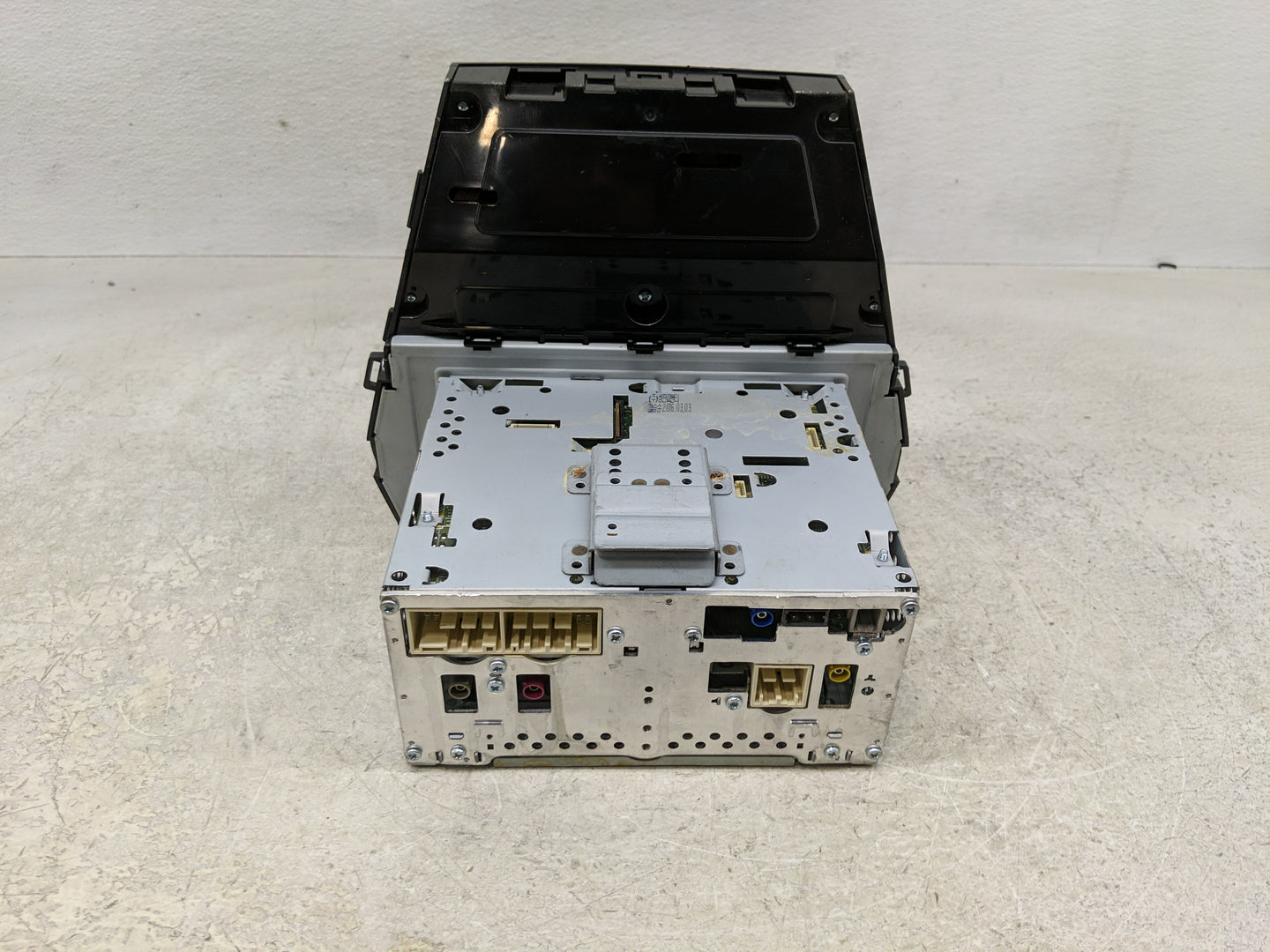 2017-2018 Hyundai Santa Fe Radio AM FM Cd Player Receiver Replacement P/N:96160-B8000NN5 Fits Fits 2017 2018 OEM Used Auto P