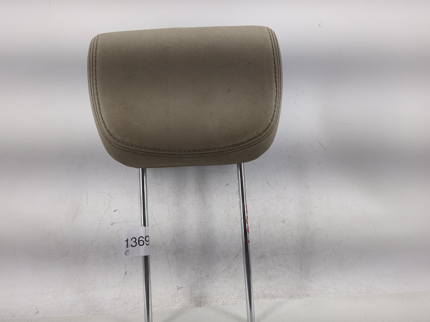2017-2019 Hyundai Santa Fe Headrest Head Rest Front Driver Passenger Seat Fits Fits 2017 2018 2019 OEM Used Auto Parts - Oem