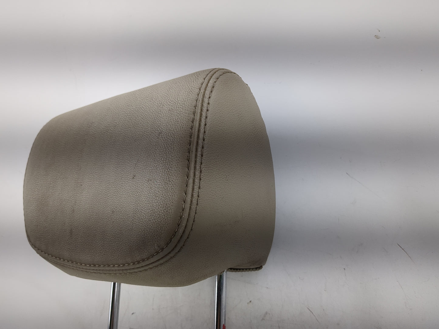 2017-2019 Hyundai Santa Fe Headrest Head Rest Front Driver Passenger Seat Fits Fits 2017 2018 2019 OEM Used Auto Parts - Oem